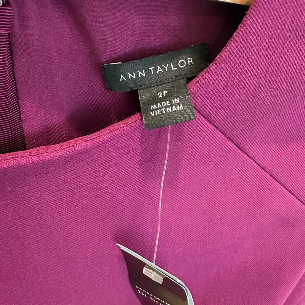 NWT Anne Taylor Plum Cap Sleeve Career wear Dress Size 2P Retail $159 - Picture 7 of 9